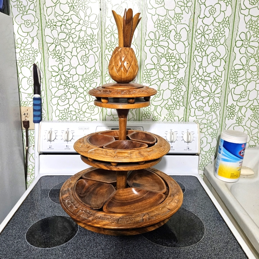 Monkey pod lazy Susan